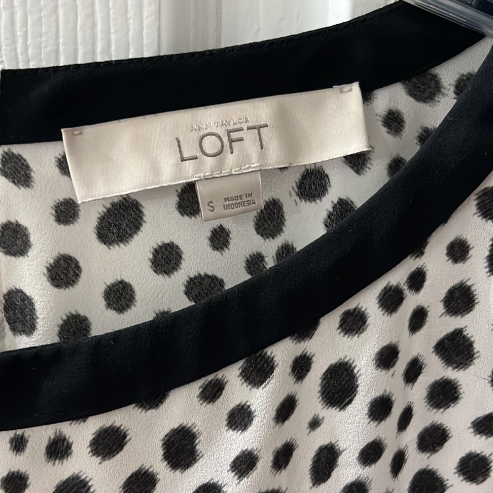 Blouse - Picture 2 of 5